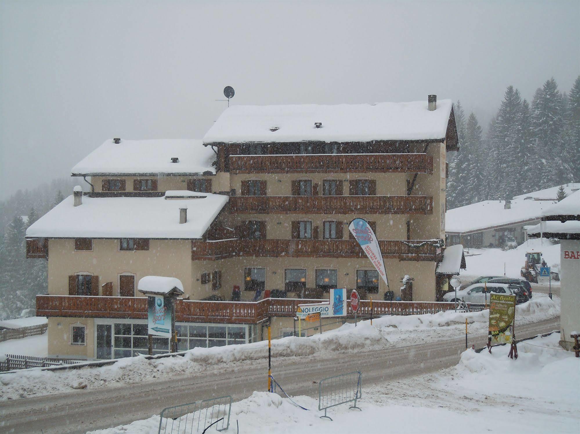 Hotel Seggiovia Folgaria Exterior photo